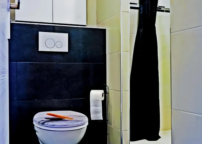 Oasis Des Grands Pins - Saint-raphael - Super Piscine & Tennis Exceptionnel Апартаменты *